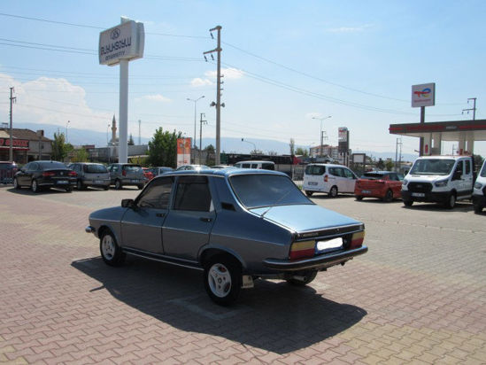 1988 MODEL RENAULT R 12